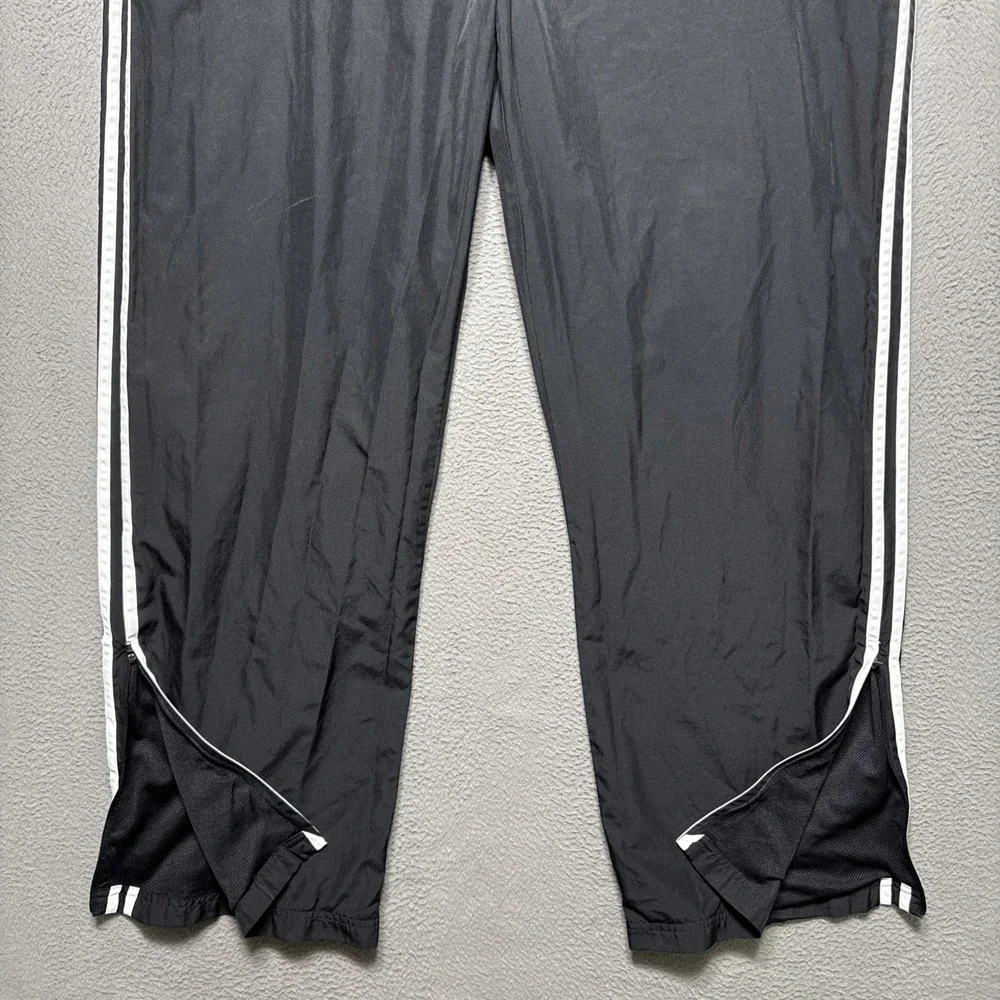 Adidas Windbreaker Track Pants Mens Sz 2XL 44x32 Black Lined Straight Athleisure